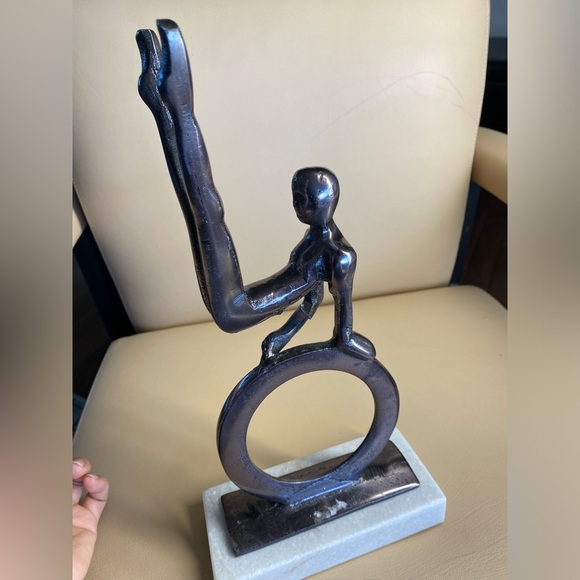 Unique Metal Gymnast Sculpture - Acrobat Sculpture on Marble Base - Picture 8 of 9